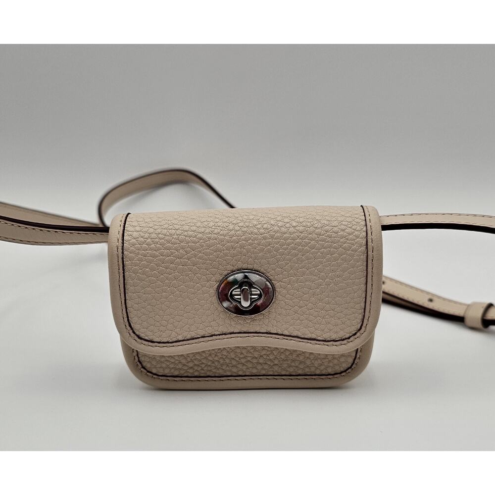 Coach Wavy Wallet Crossbody In Coachtopia Leather Cloud